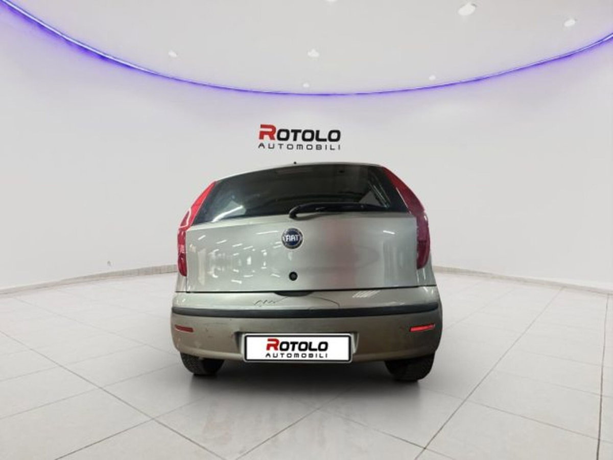 Fiat Punto 1.2i cat 5 porte (4)