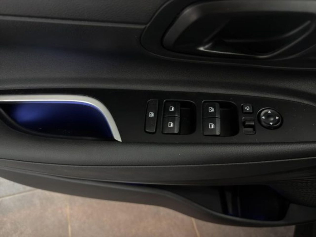 Hyundai Bayon 1.0 t-gdi Xline 100cv mt (10)