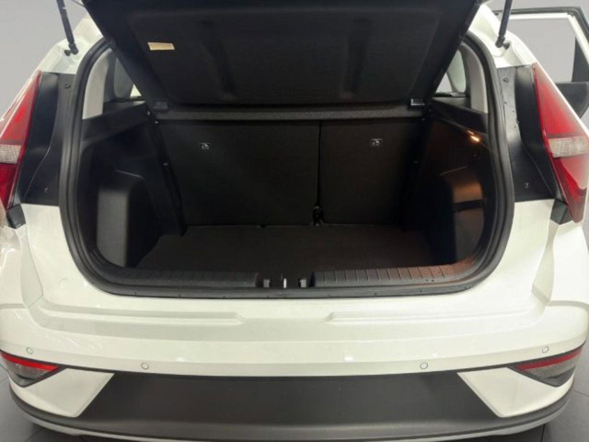 Hyundai Bayon 1.0 t-gdi Xline 100cv mt (17)