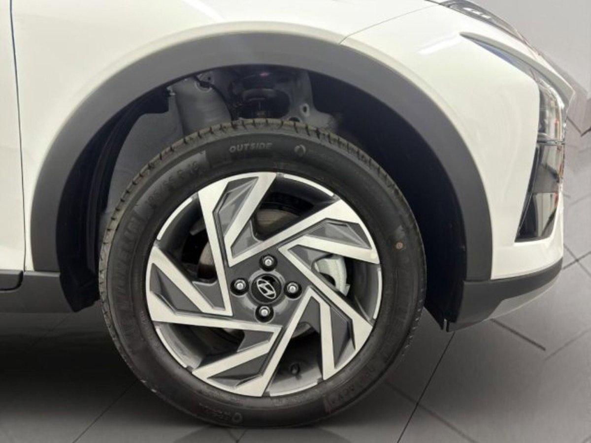 Hyundai Bayon 1.0 t-gdi Xline 100cv mt (18)