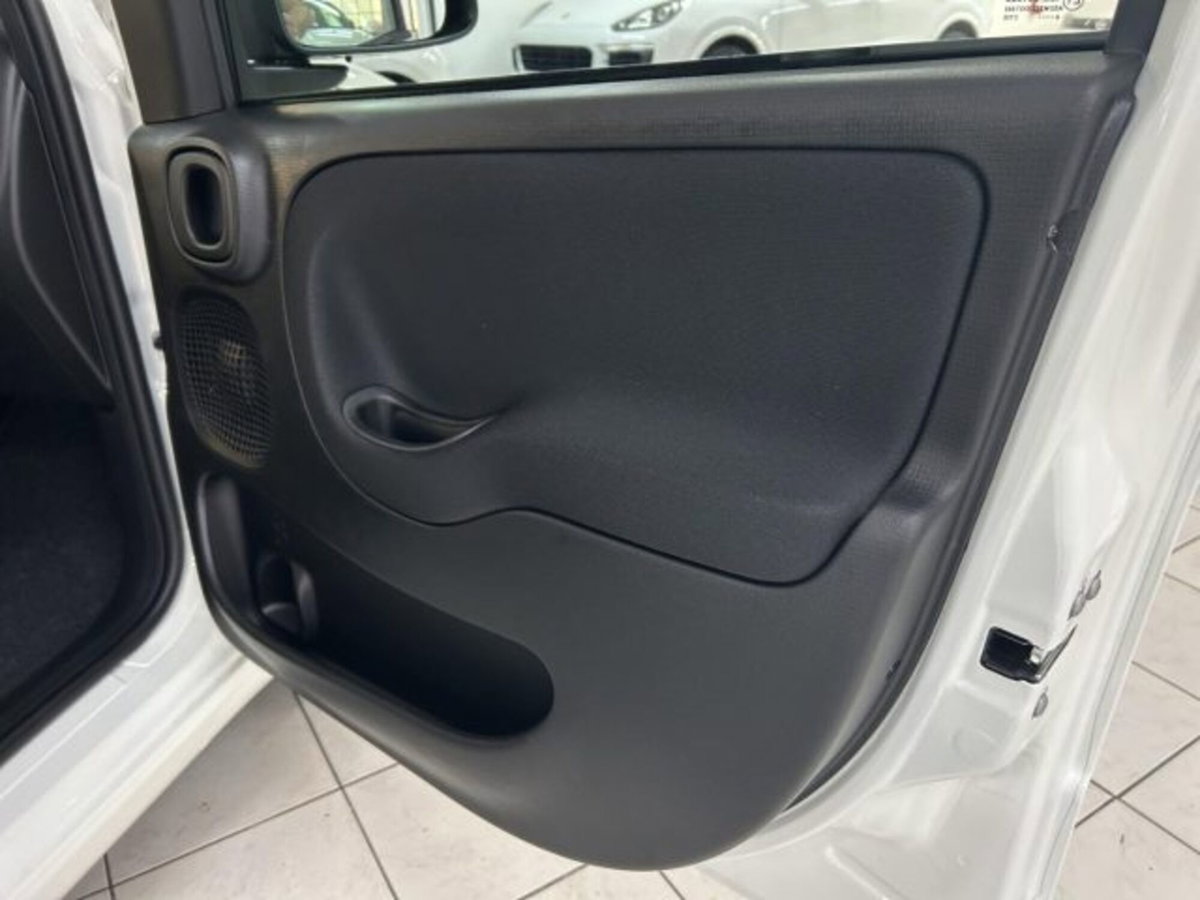 Fiat Panda 1.0 firefly hybrid Icon s&s 70cv (10)