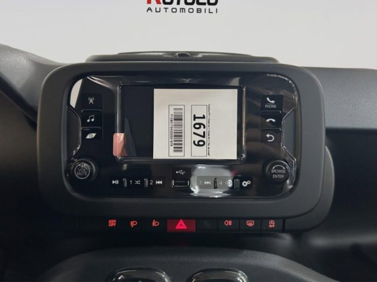 Fiat Panda 1.0 firefly hybrid Icon s&s 70cv (11)