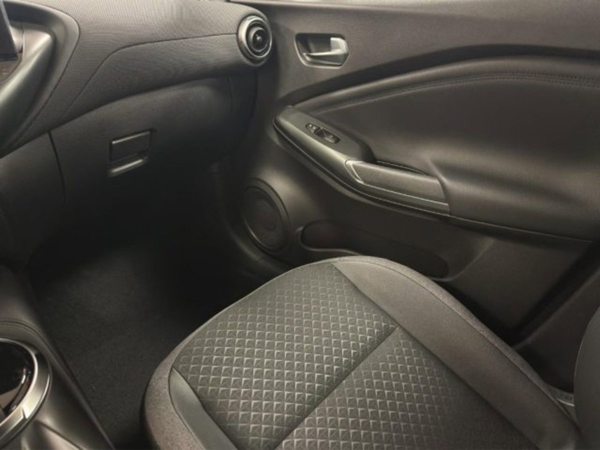 Nissan Juke 1.0 dig-t Acenta 114cv (14)