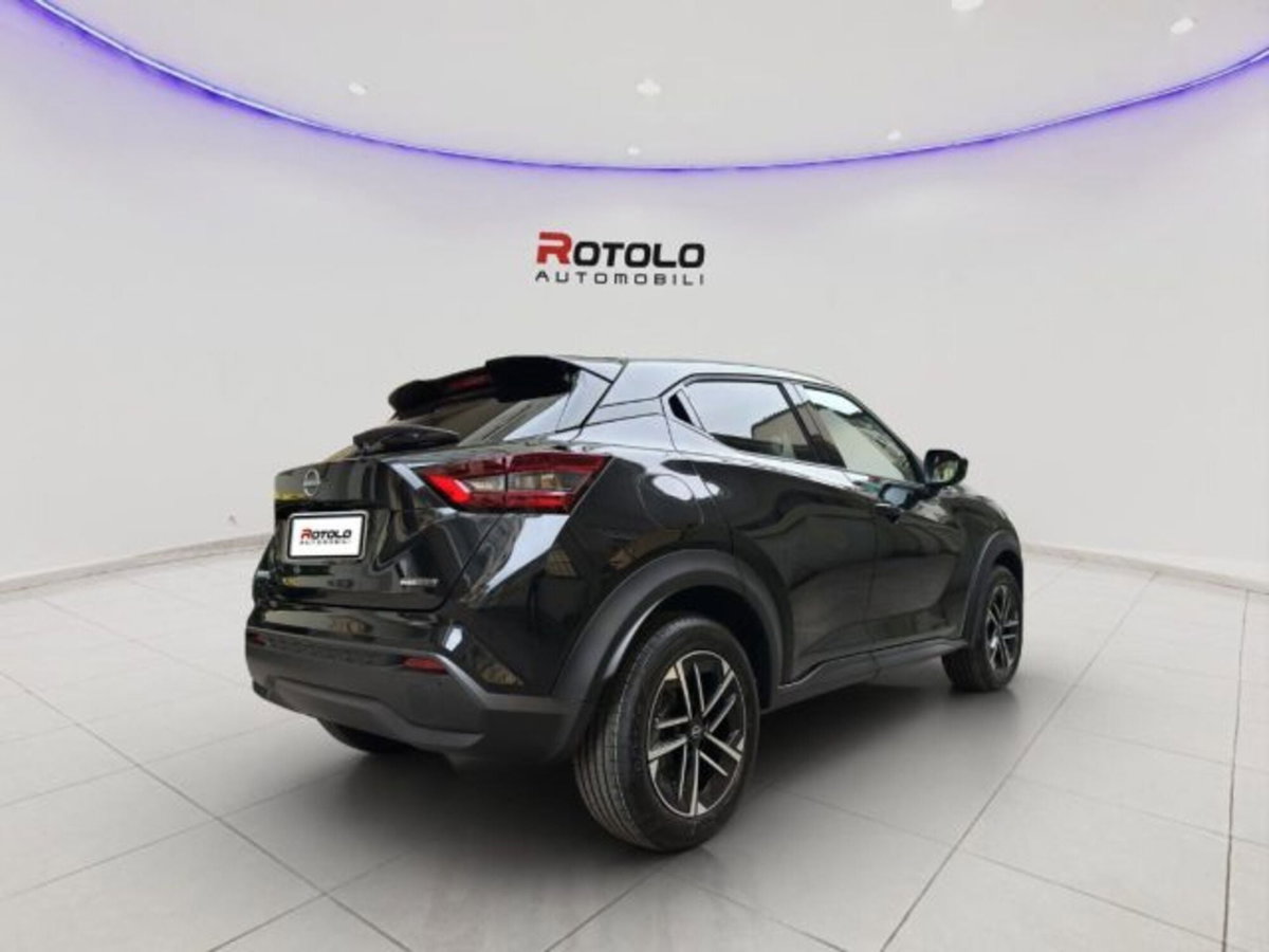 Nissan Juke 1.0 dig-t Acenta 114cv (6)