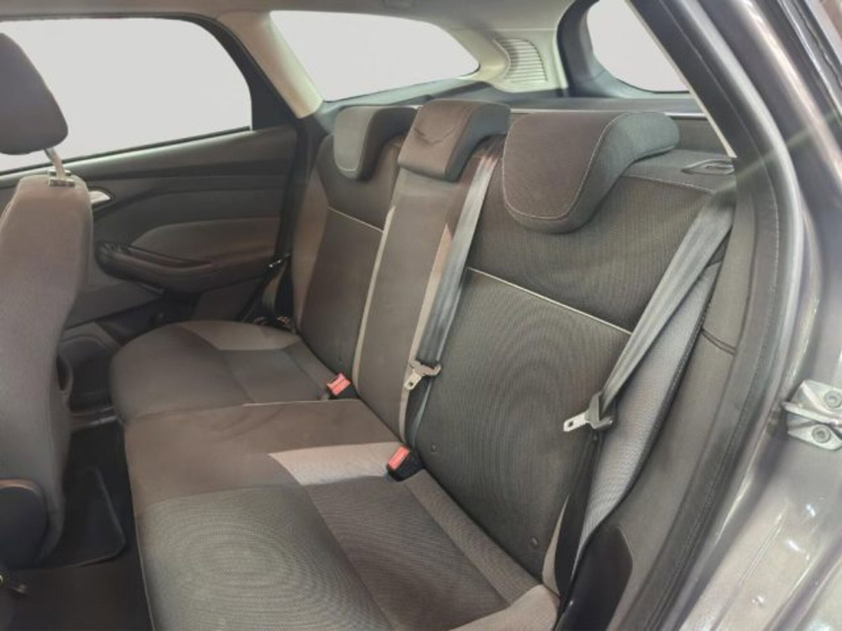 Ford Focus 1.0 EcoBoost 100 CV 5p. Business (16)