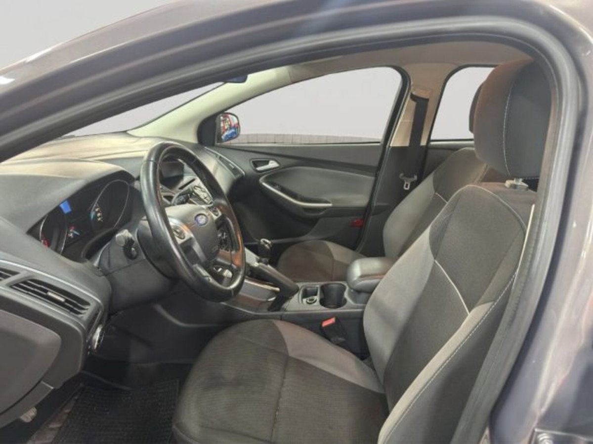 Ford Focus 1.0 EcoBoost 100 CV 5p. Business (17)