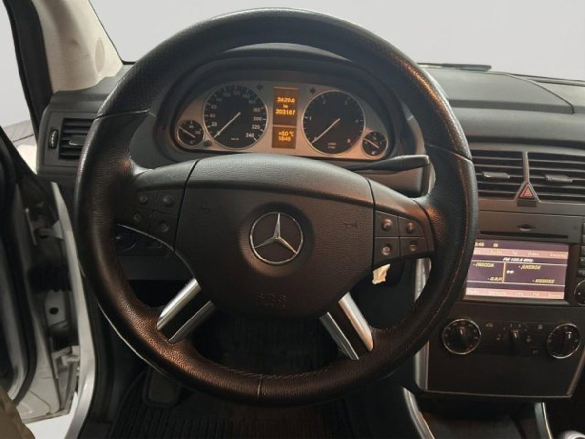 Mercedes-Benz Classe B 180 CDI Premium (8)