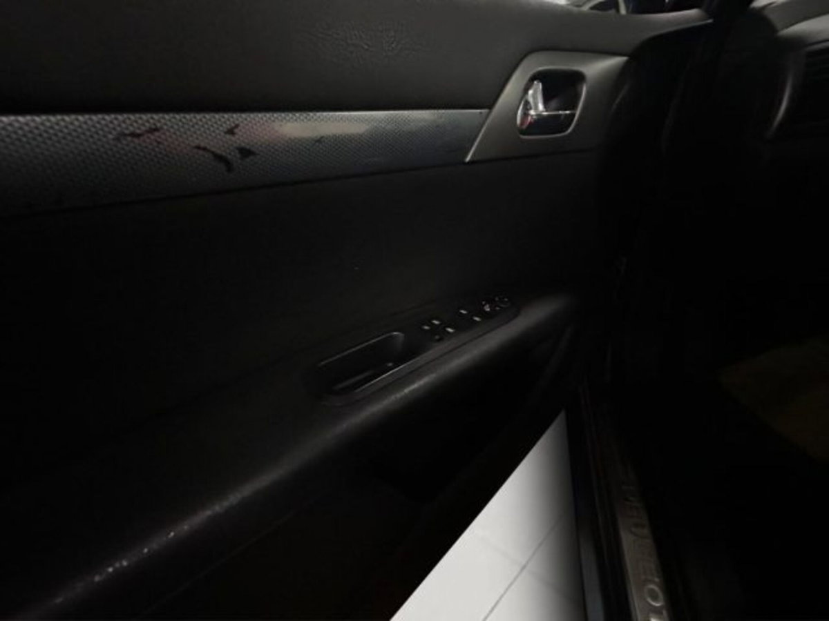 Peugeot 407 SW 2.0 HDi aut. Executive (13)