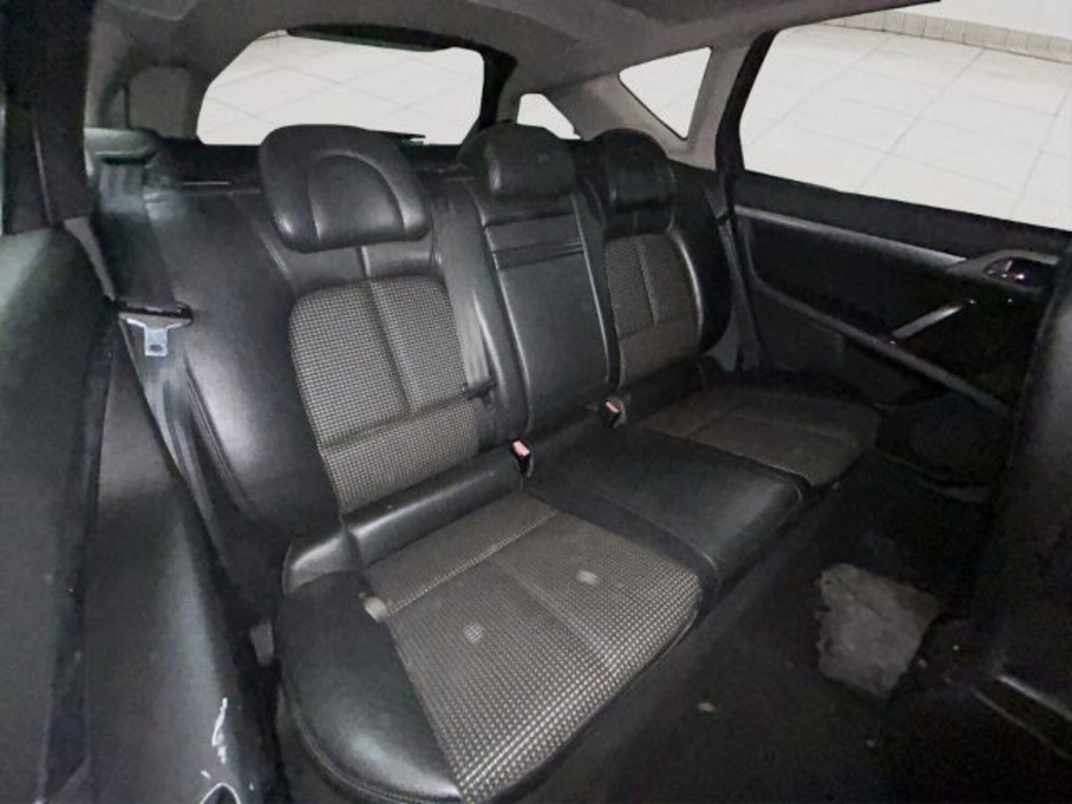 Peugeot 407 SW 2.0 HDi aut. Executive (16)