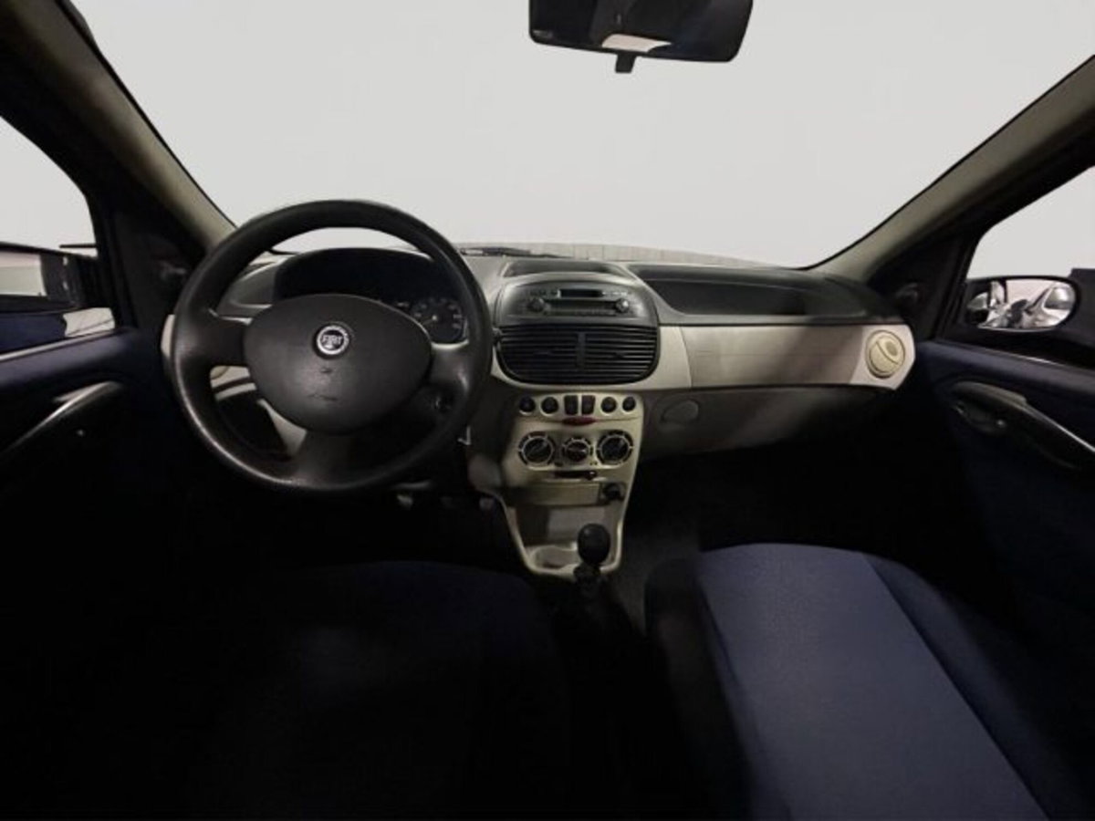 Fiat Punto 1.3 Multijet 16V 5 porte Dynamic (10)