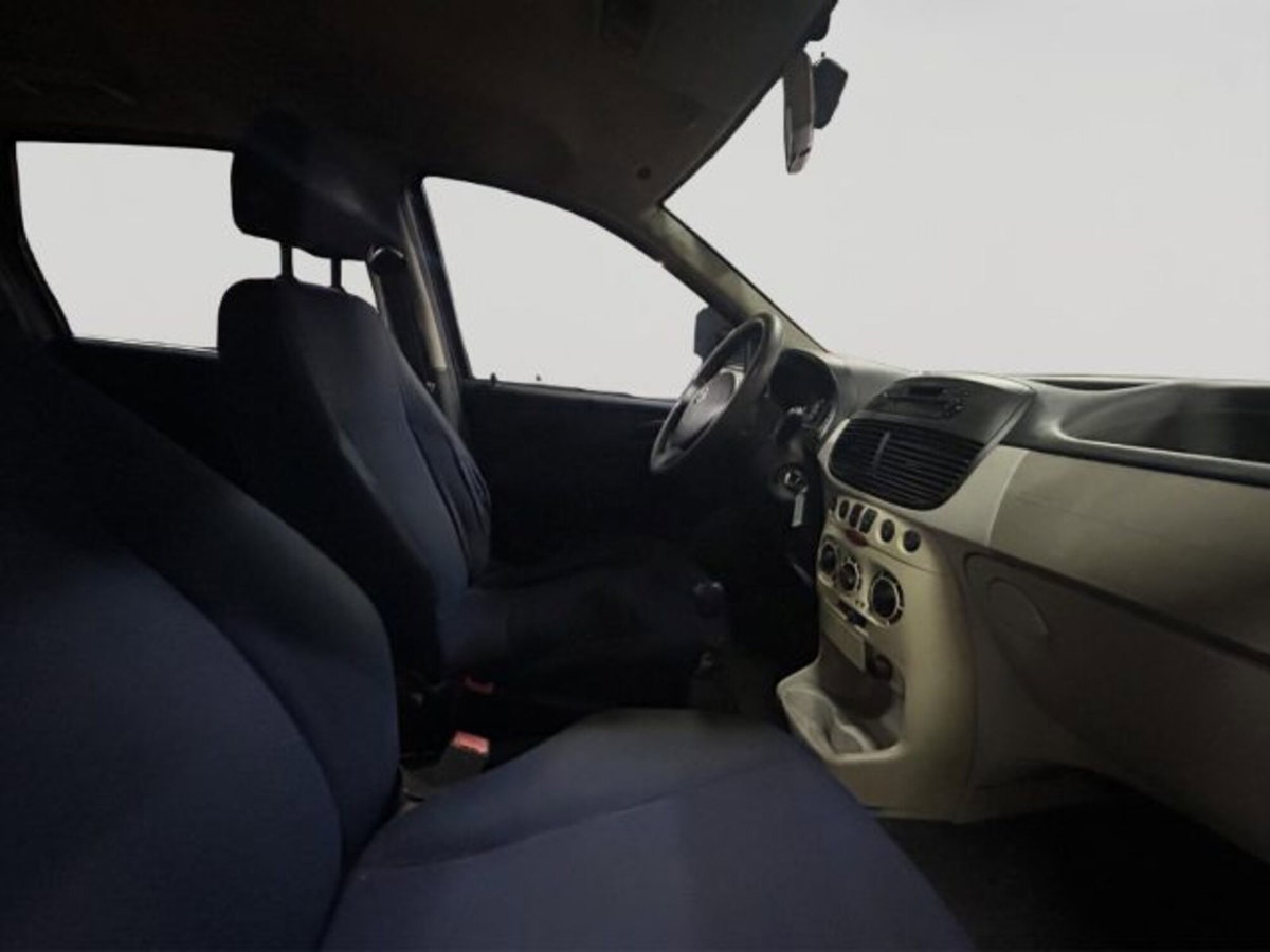 Fiat Punto 1.3 Multijet 16V 5 porte Dynamic (13)