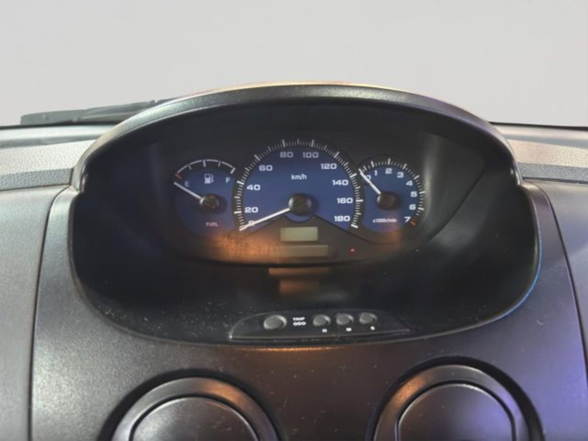 Chevrolet Matiz 800 SE Chic (11)