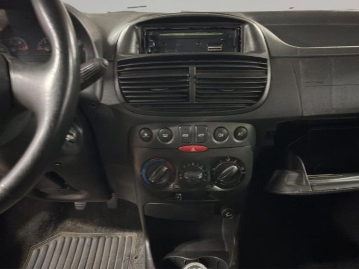 Fiat Punto Classic 1.2 5 porte (9)