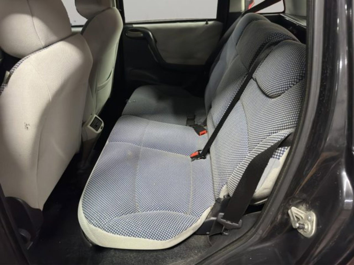 Fiat Stilo 1.6i 16V 5 porte Dynamic (16)