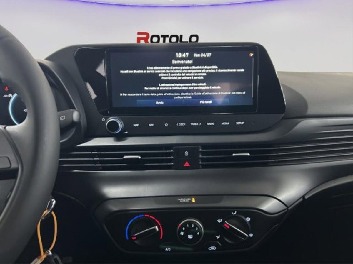 Hyundai i20 1.2 mpi Connectline 79cv mt (11)