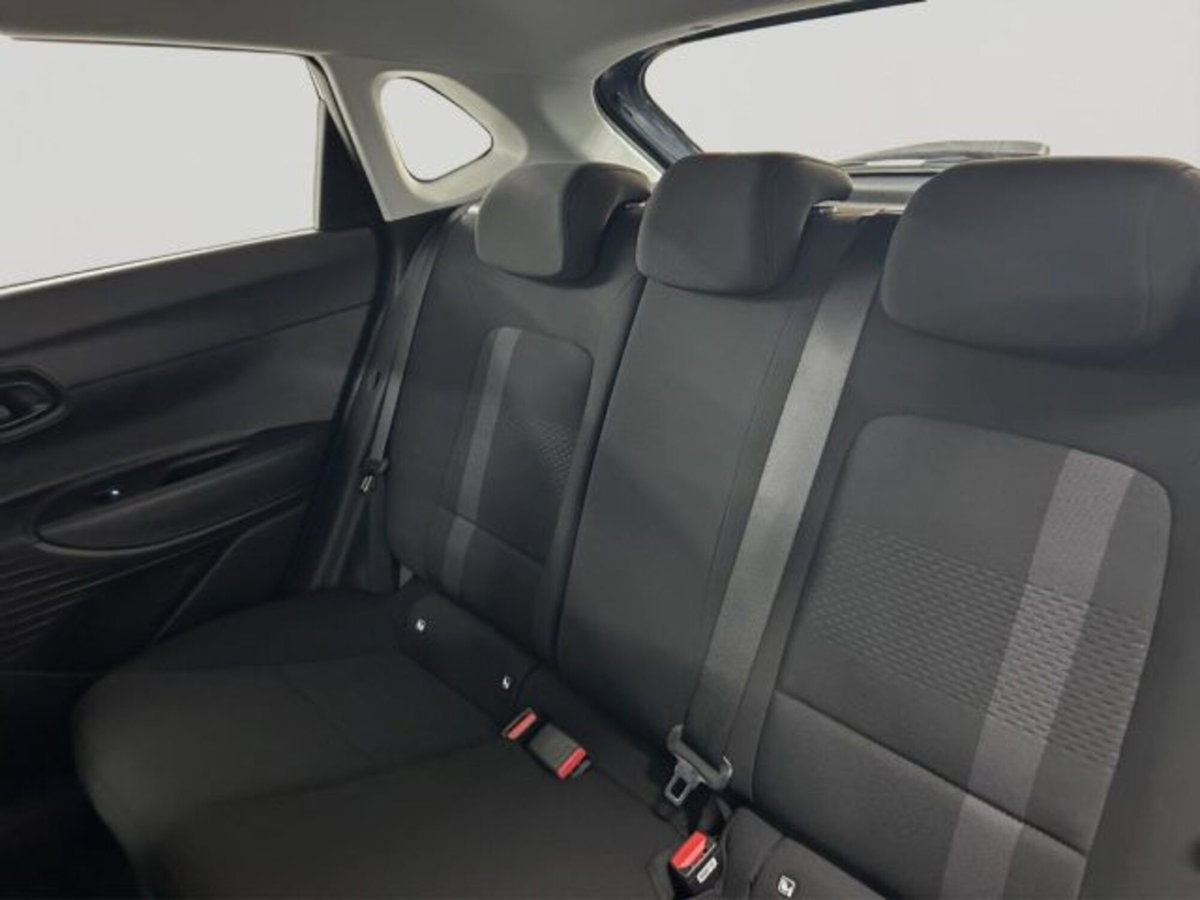 Hyundai i20 1.2 mpi Connectline 79cv mt (17)