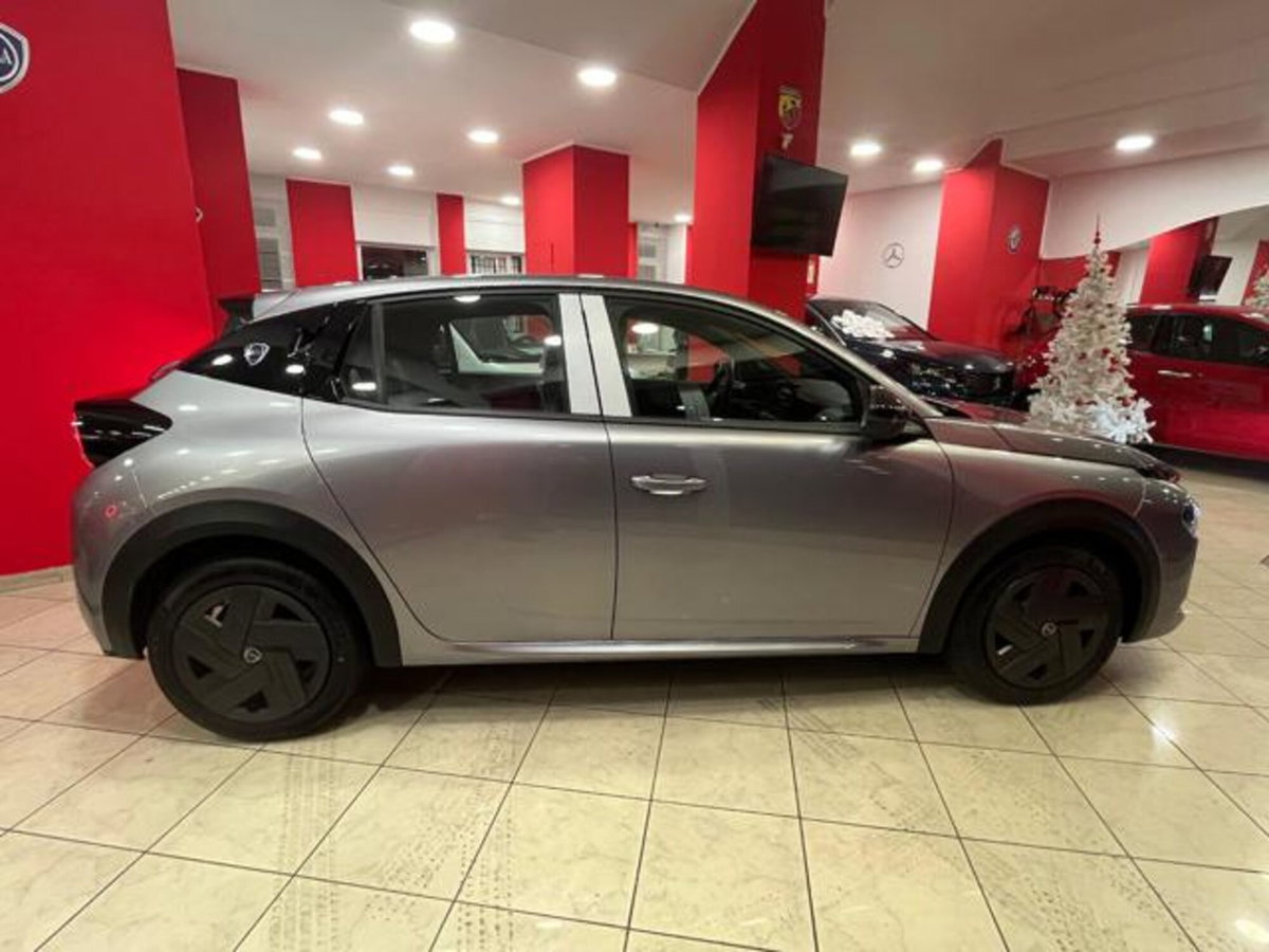 Lancia Ypsilon 1.2 mhev Edizione Limitata Cassina e-dct (10)