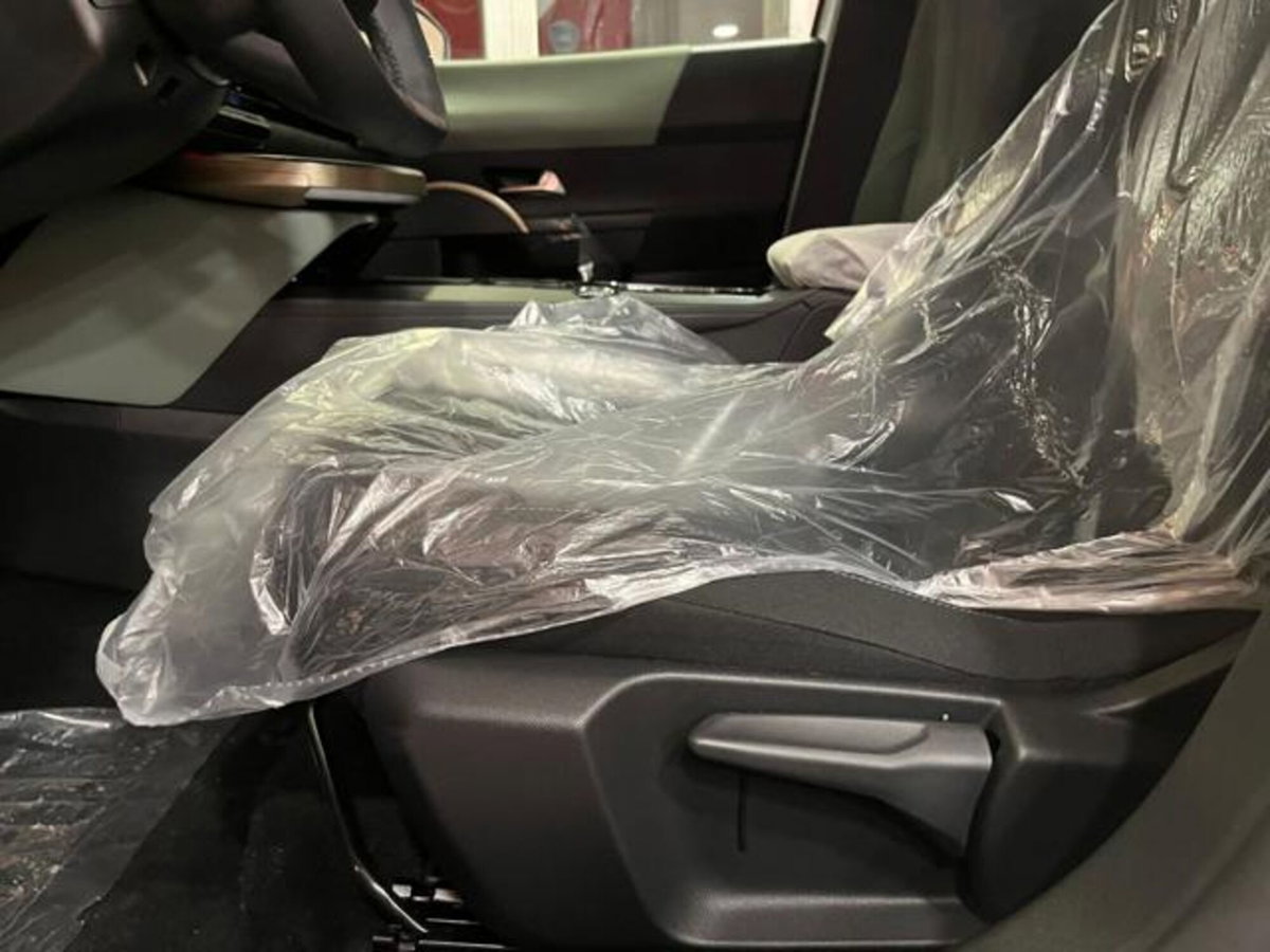 Lancia Ypsilon 1.2 mhev Edizione Limitata Cassina e-dct (12)