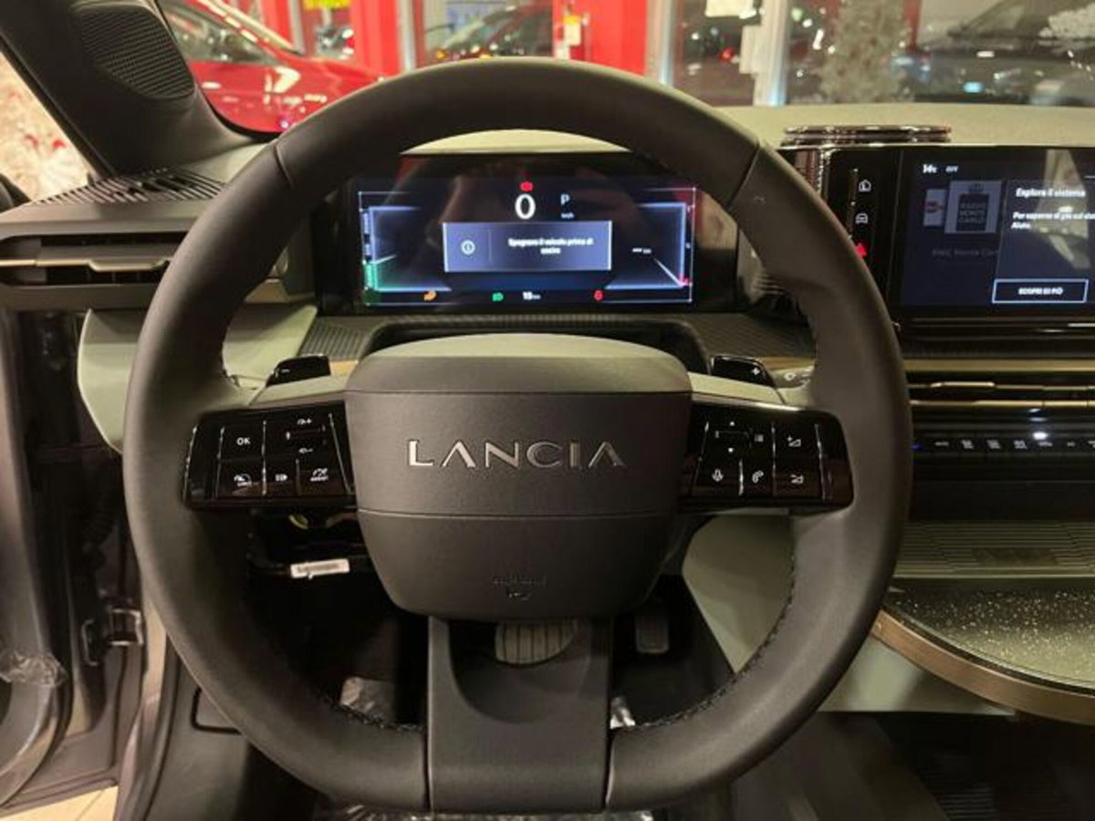 Lancia Ypsilon 1.2 mhev Edizione Limitata Cassina e-dct (18)