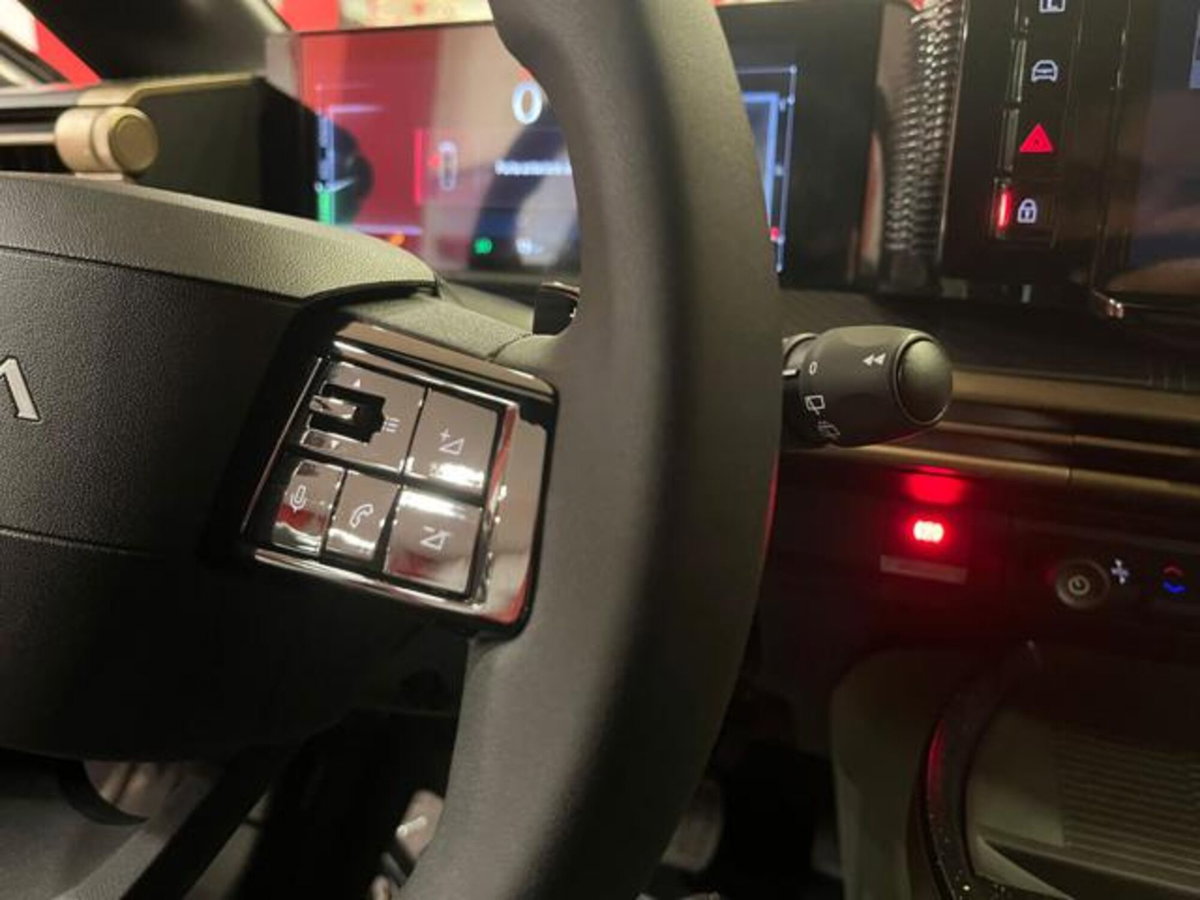 Lancia Ypsilon 1.2 mhev Edizione Limitata Cassina e-dct (20)