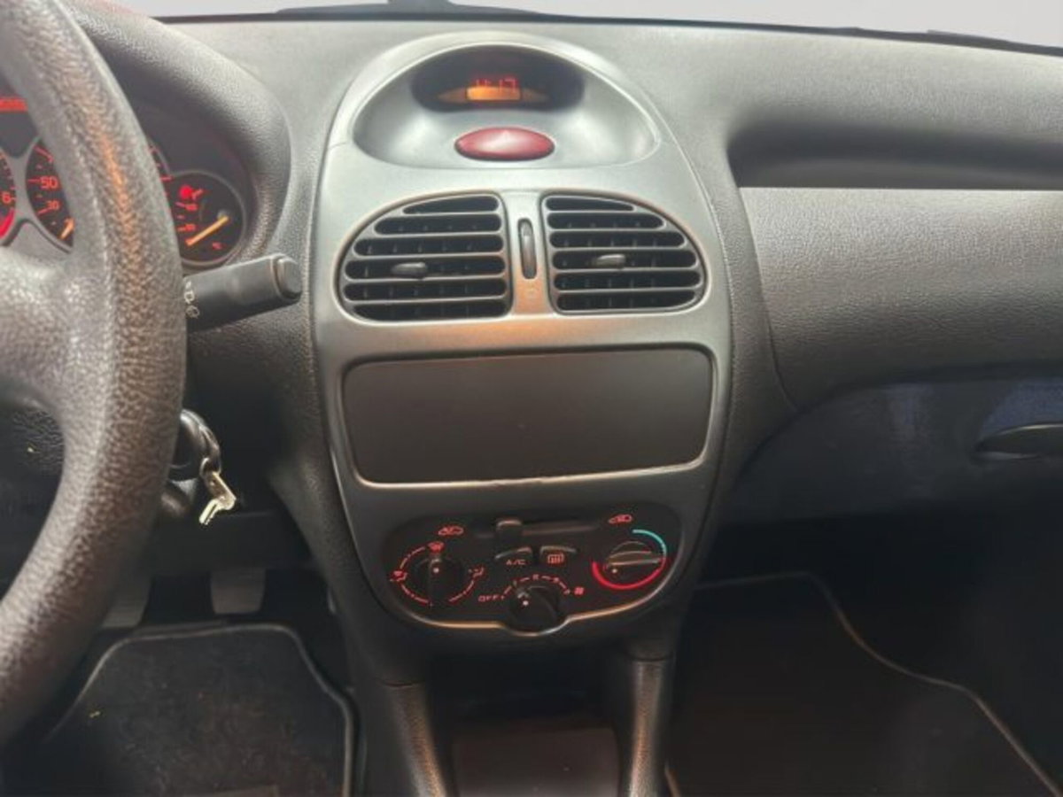 Peugeot 206 3p. XS (12)