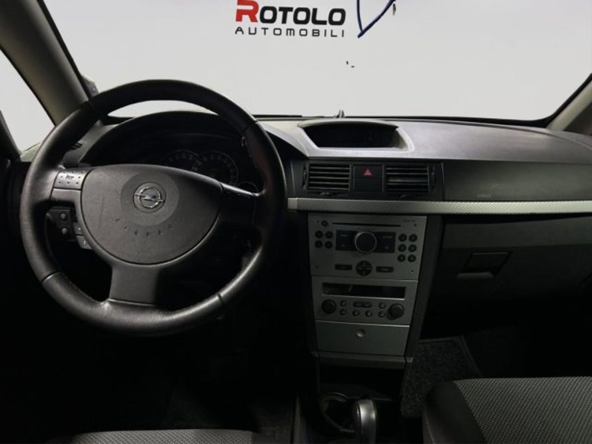 Opel Meriva 1.6 16V Cosmo (10)