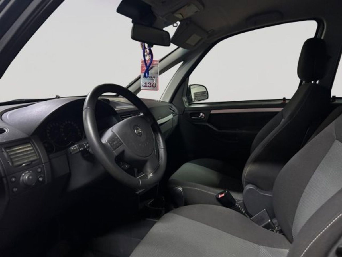 Opel Meriva 1.6 16V Cosmo (11)