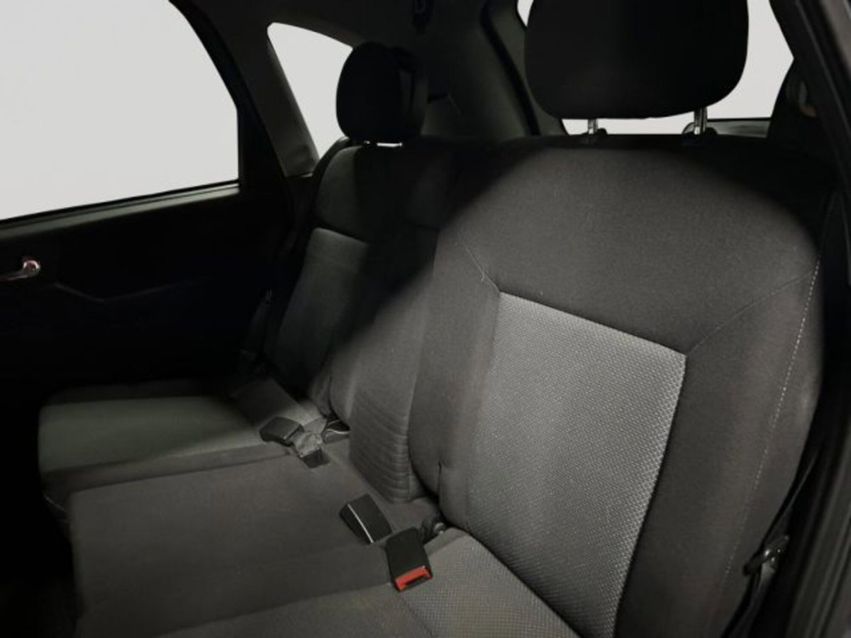 Opel Meriva 1.6 16V Cosmo (13)