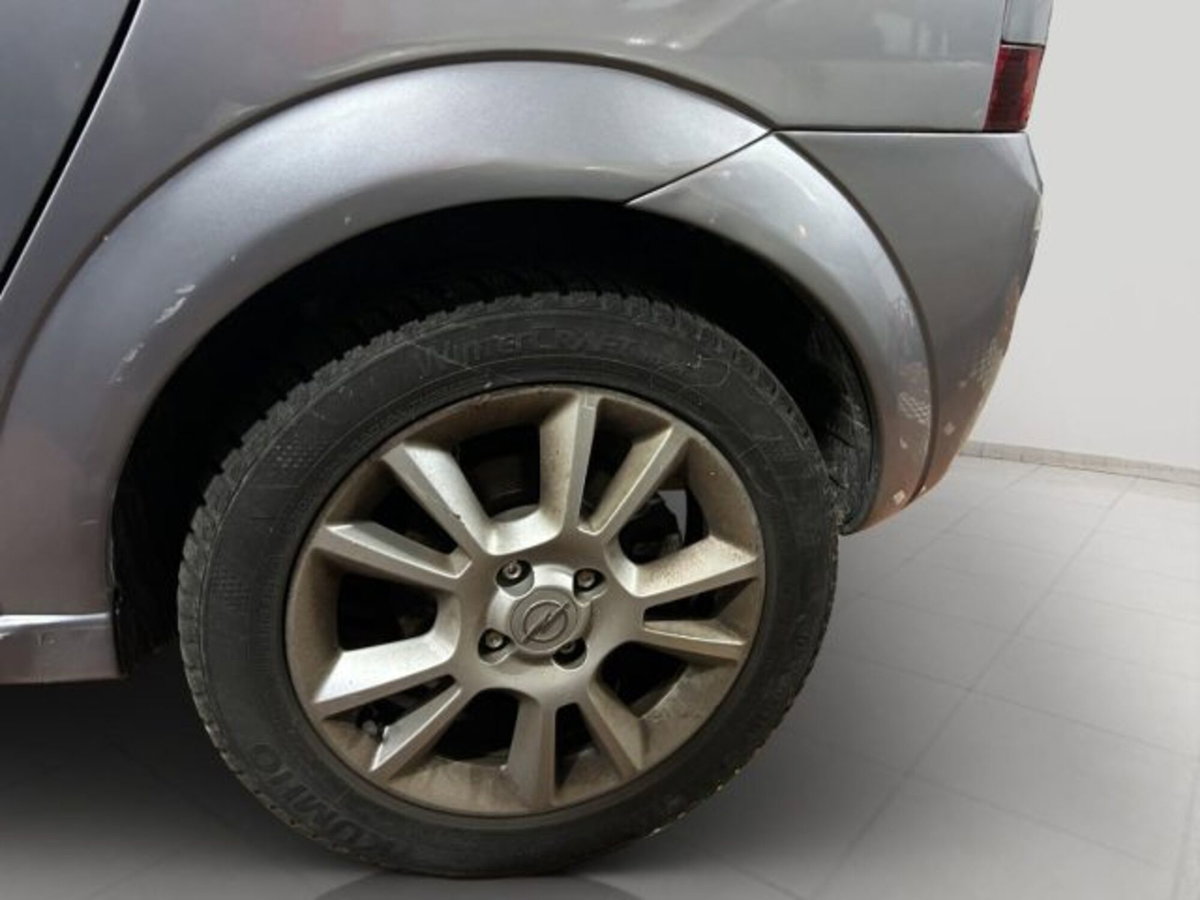 Opel Meriva 1.6 16V Cosmo (19)