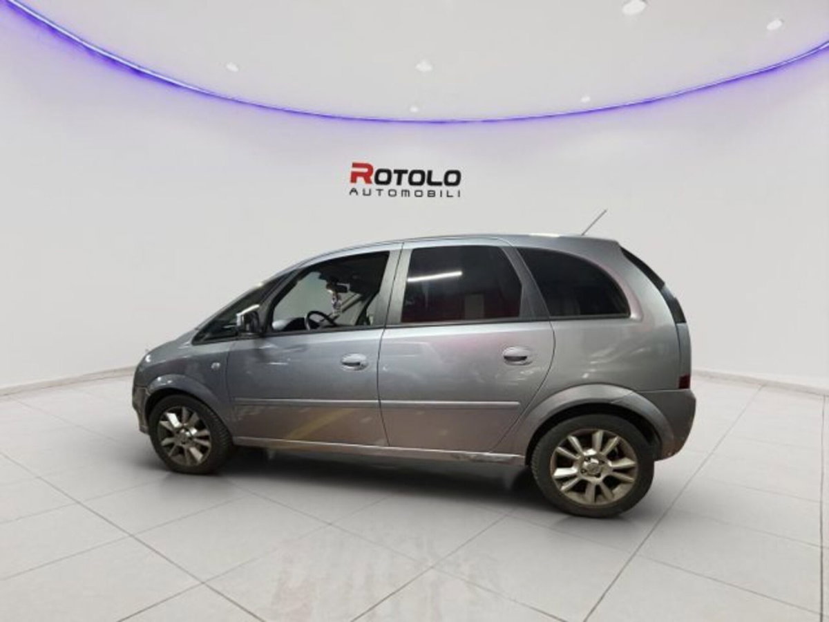 Opel Meriva 1.6 16V Cosmo (4)