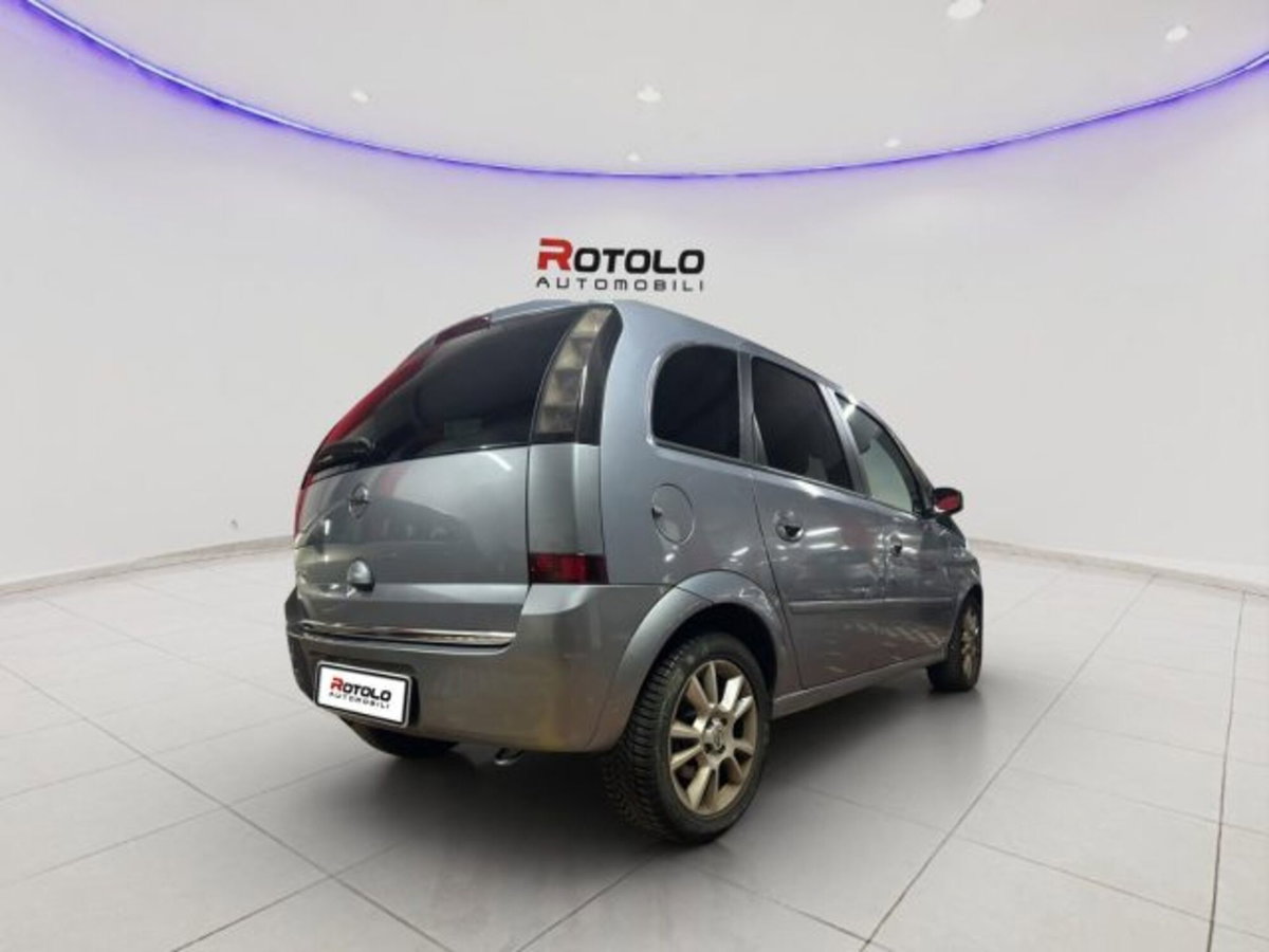 Opel Meriva 1.6 16V Cosmo (5)