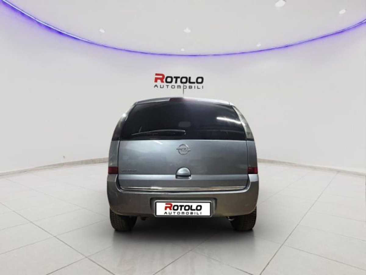 Opel Meriva 1.6 16V Cosmo (6)