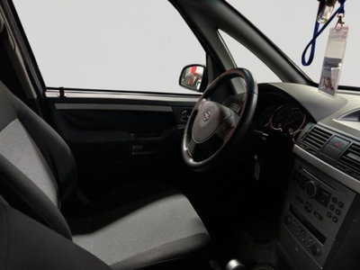 Opel Meriva 1.6 16V Cosmo (8)