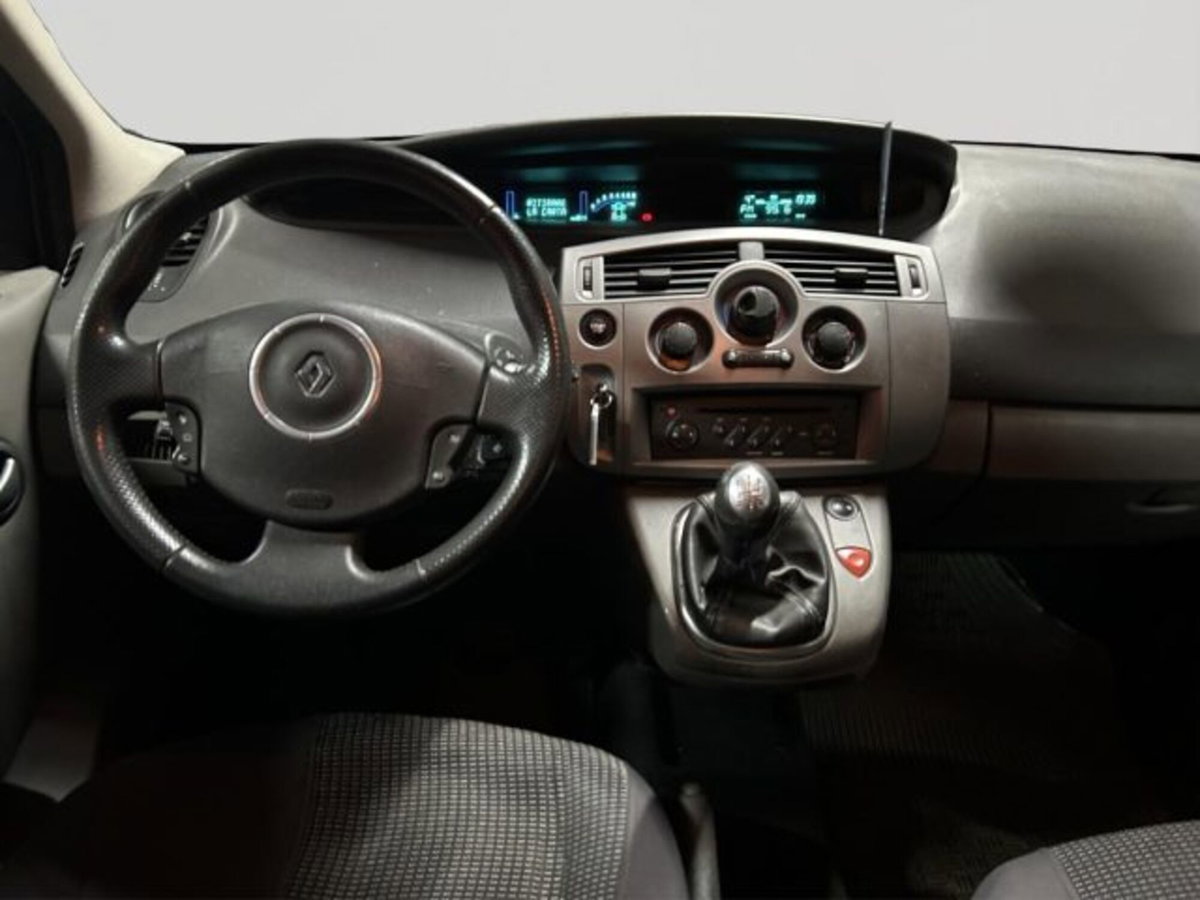 Renault Scenic E-Tech Electric 1.6 16V/105CV GPL Serie Speciale (12)