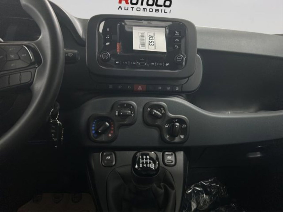 Fiat Panda 1.0 firefly hybrid Icon s&s 70cv (12)