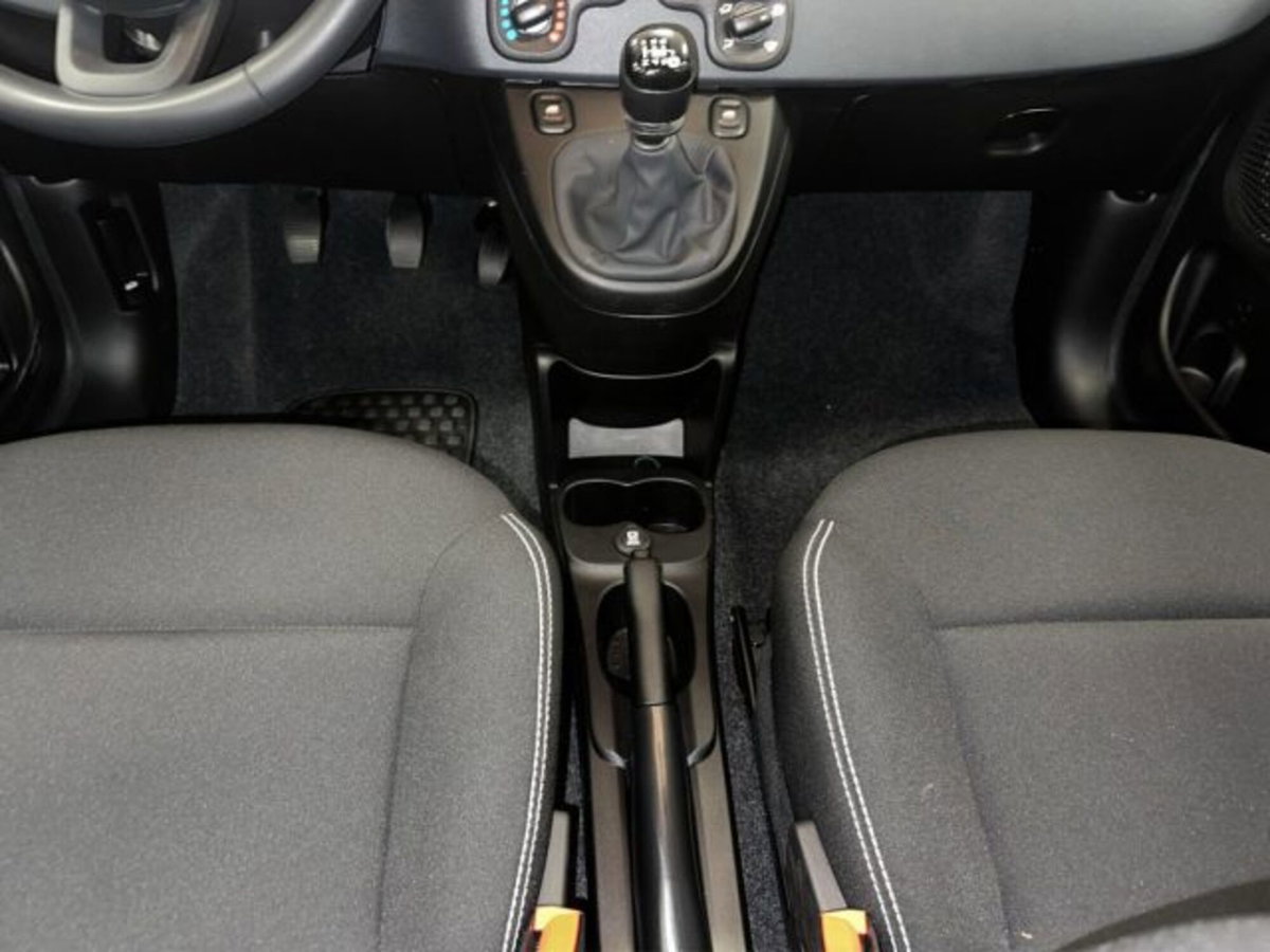 Fiat Panda 1.0 firefly hybrid Pop s&s 70cv (15)