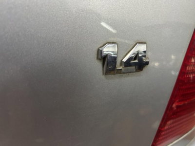 Volkswagen Polo 1.4 16V cat 5p. Highline (18)