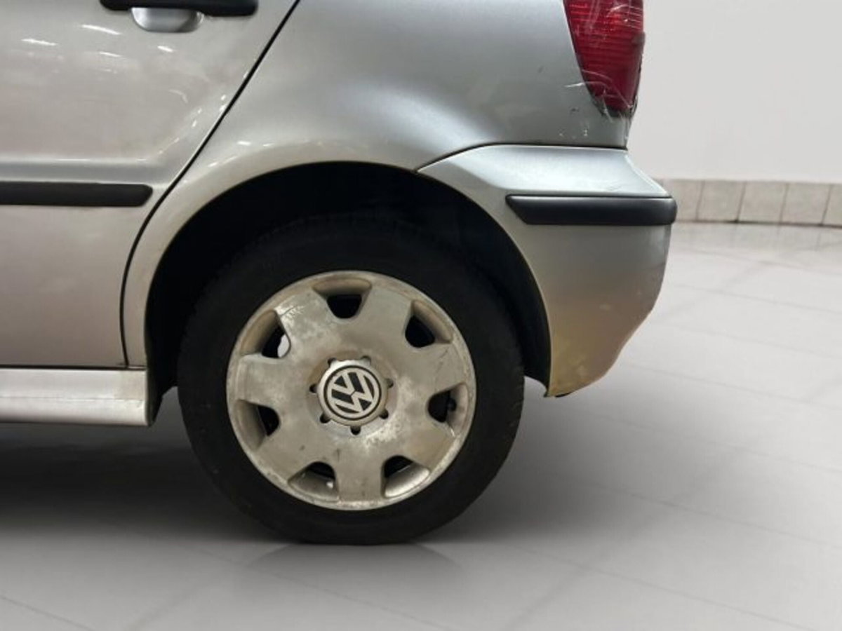 Volkswagen Polo 1.4 16V cat 5p. Highline (20)