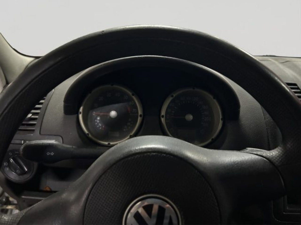 Volkswagen Polo 1.4 16V cat 5p. Highline (9)