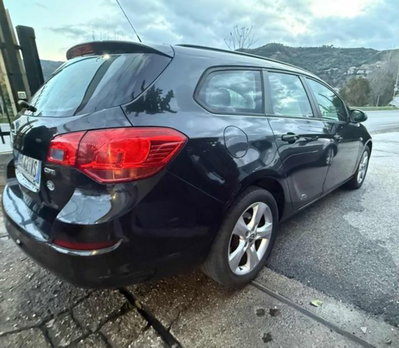 Opel Astra Station Wagon 1.7 CDTI 110CV Sports Cosmo (5)