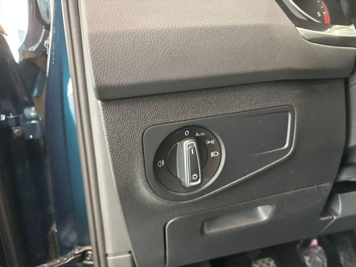 Volkswagen Tiguan 2.0 TDI SCR Life (10)