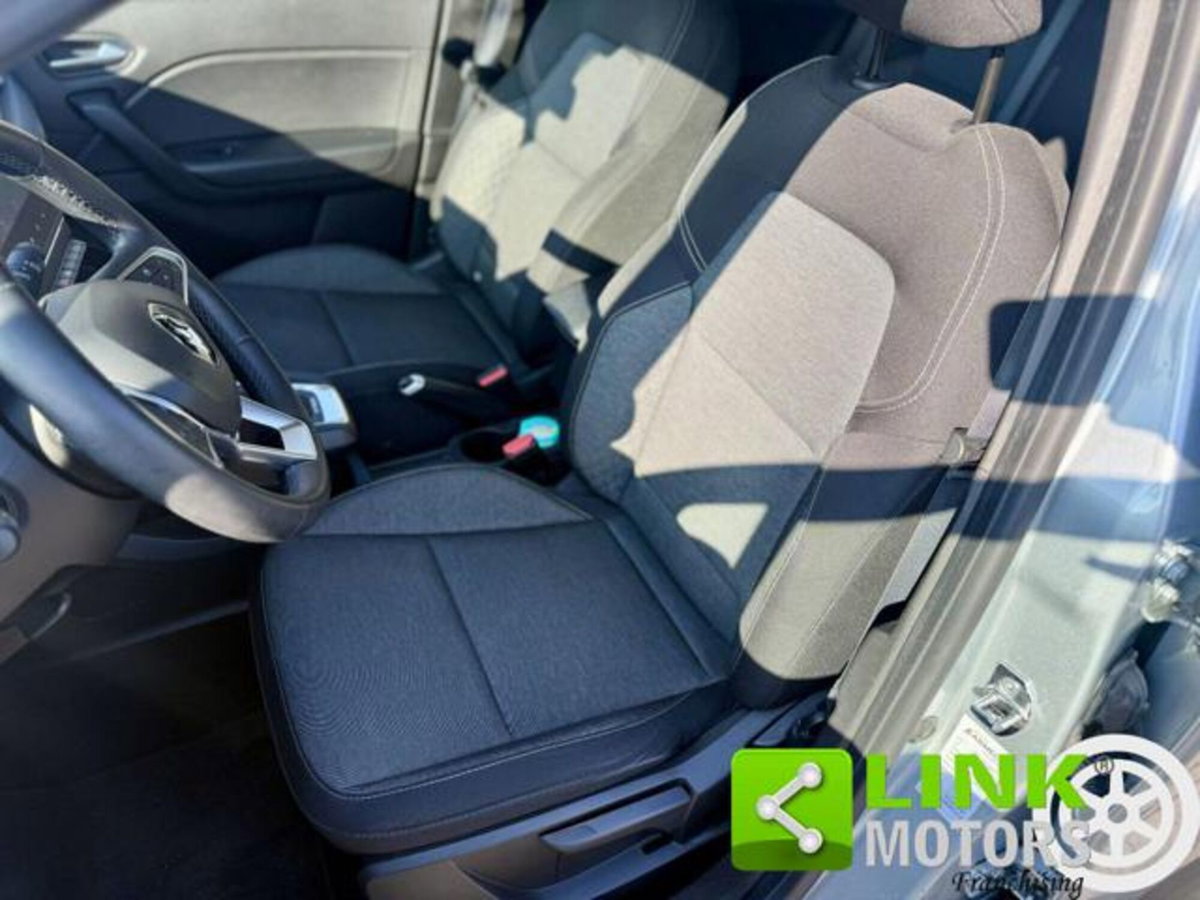 Renault Captur Full Hybrid E-Tech 145 CV Intens (10)