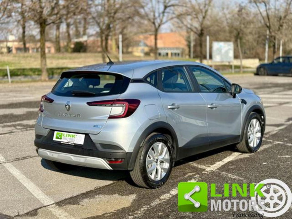Renault Captur Full Hybrid E-Tech 145 CV Intens (15)