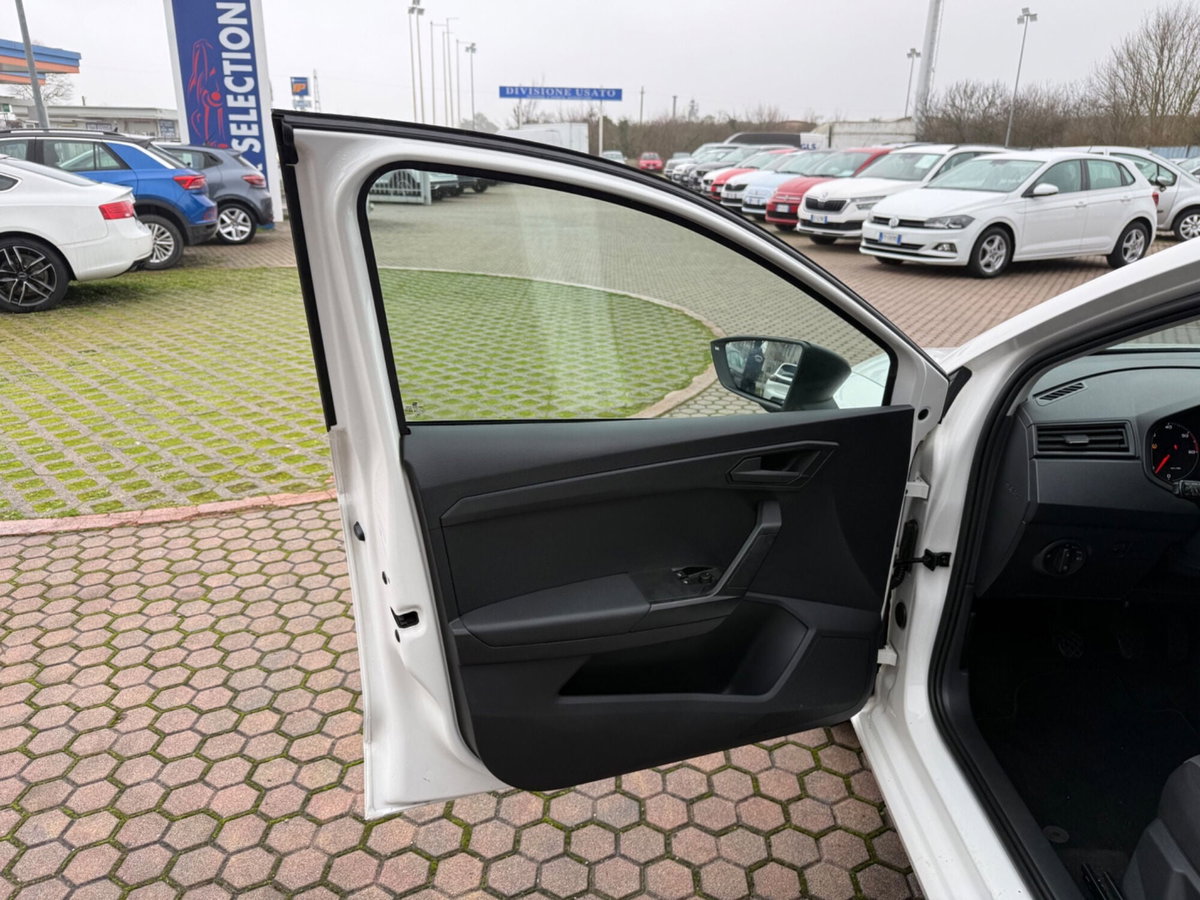 SEAT Ibiza 1.6 TDI 95CV 5 porte Reference (14)