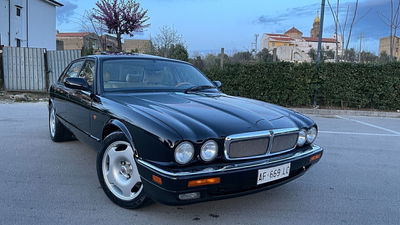 Jaguar XJ 4.0 cat Executive usata