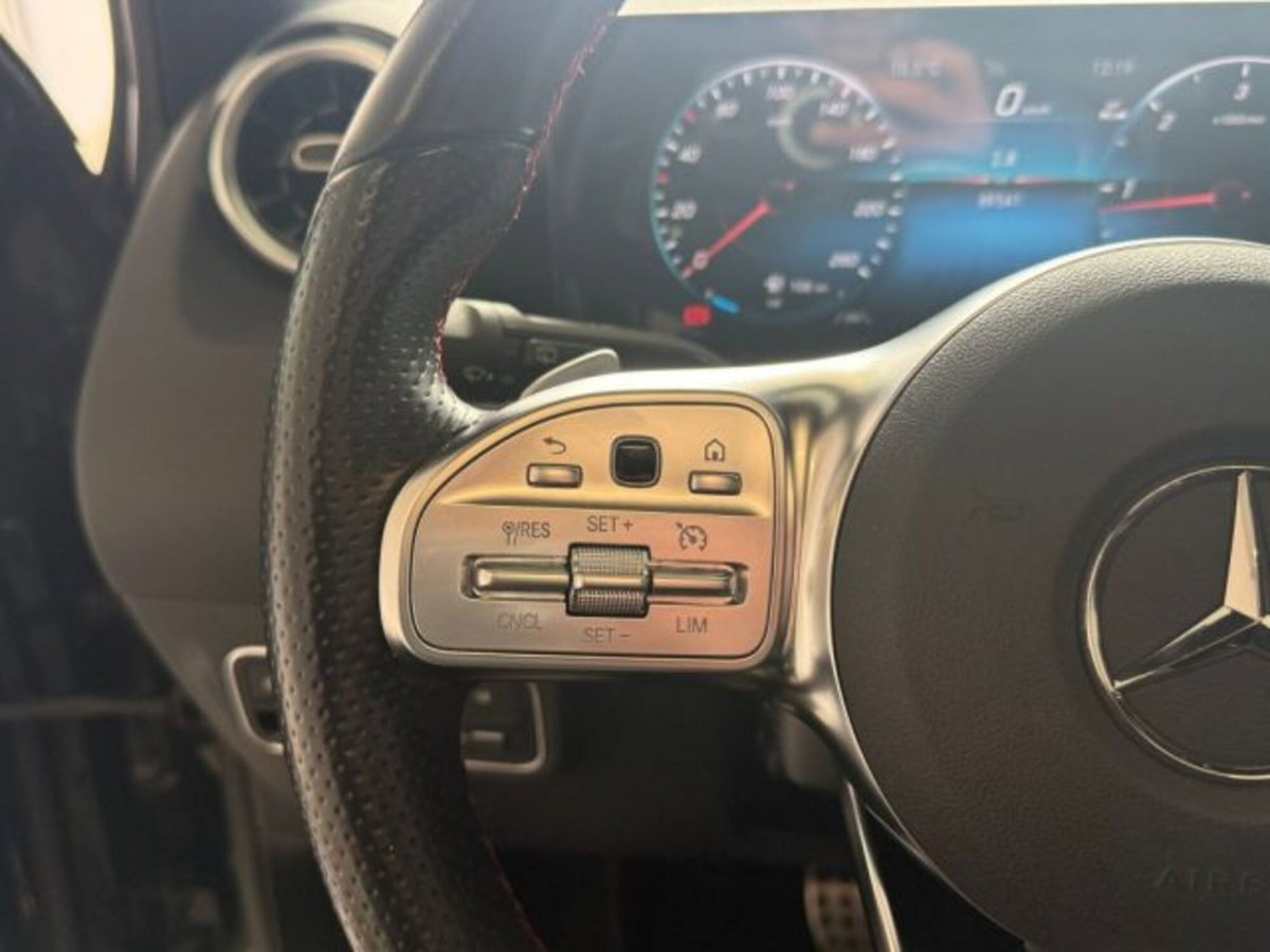 Mercedes-Benz GLA SUV 200 d Automatic Premium (17)