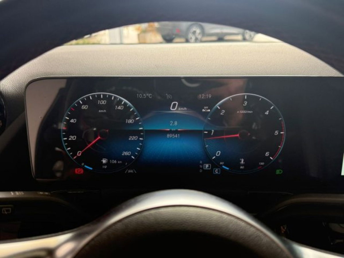 Mercedes-Benz GLA SUV 200 d Automatic Premium (18)