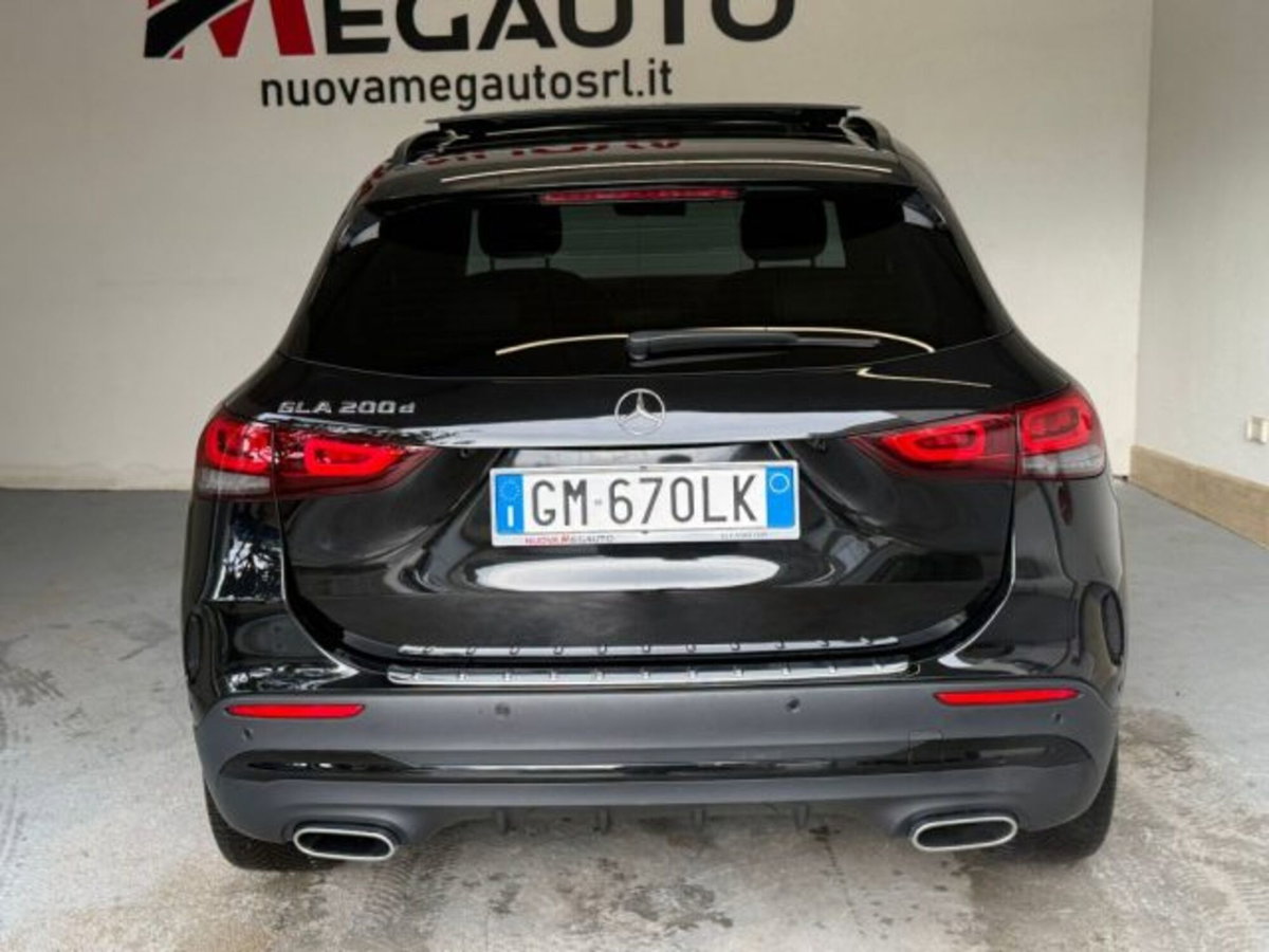 Mercedes-Benz GLA SUV 200 d Automatic Premium (6)