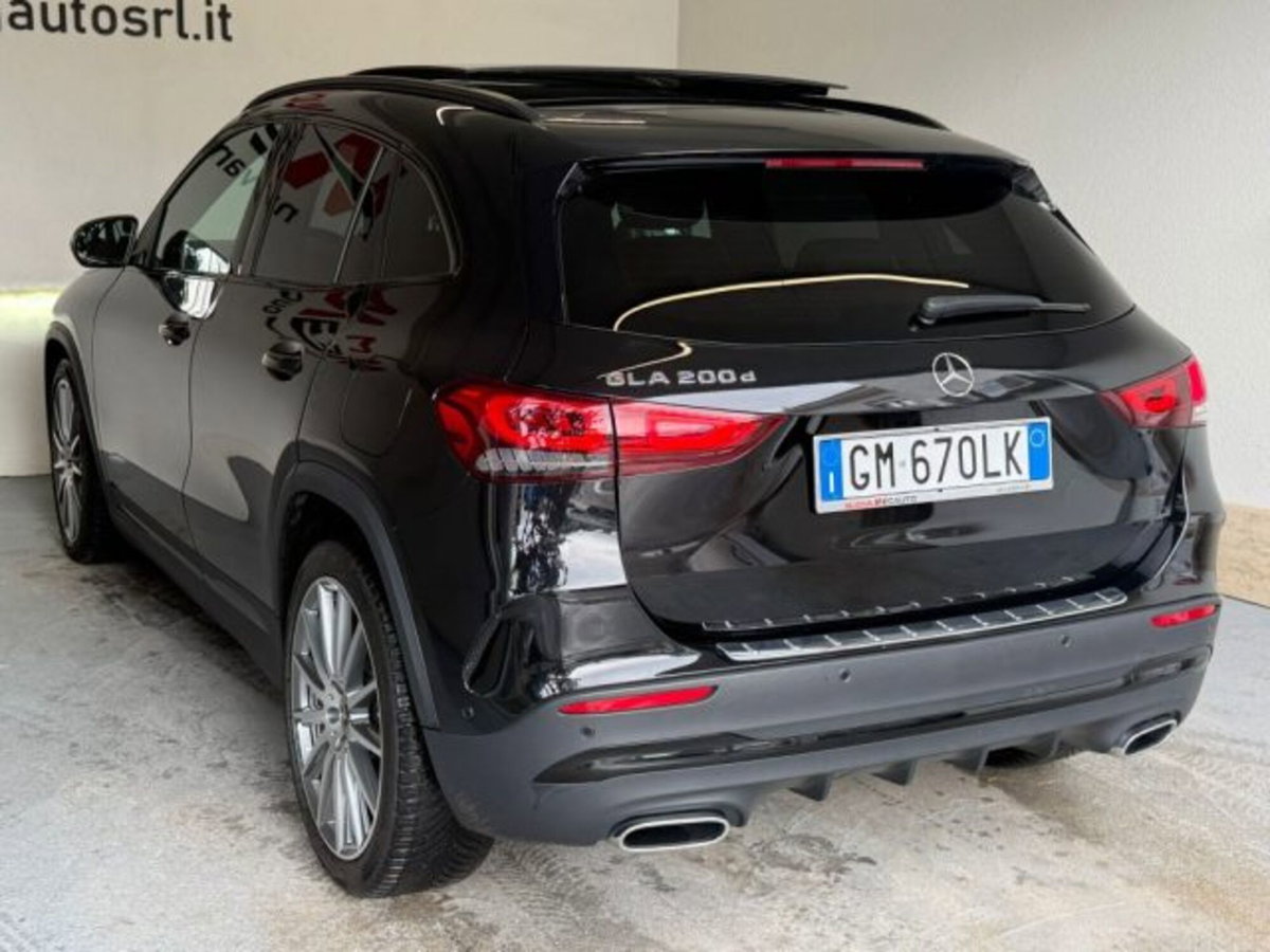 Mercedes-Benz GLA SUV 200 d Automatic Premium (7)