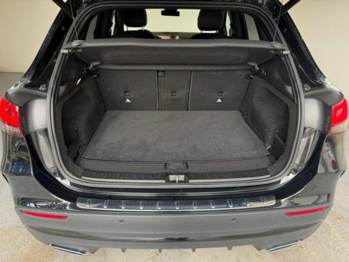 Mercedes-Benz GLA SUV 200 d Automatic Premium (9)